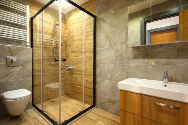 compact bathroom layout tips