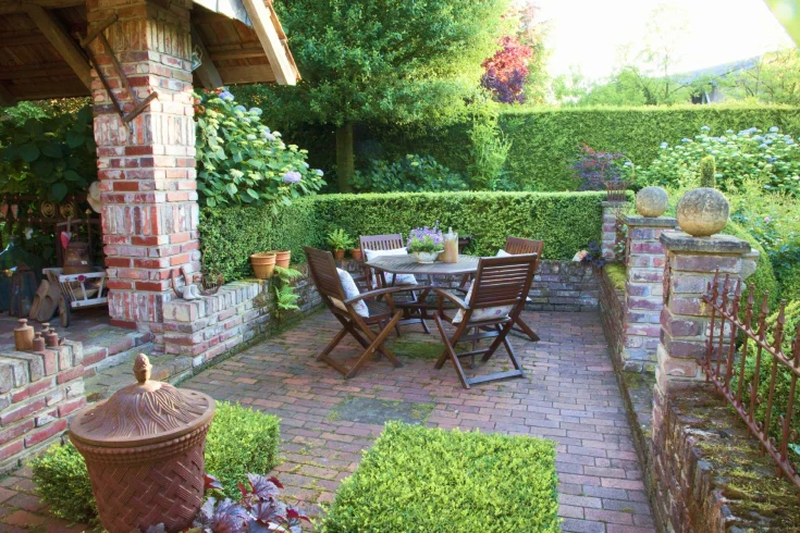 inexpensive patio privacy ideas