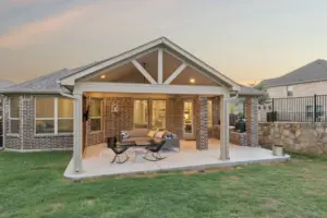 ideas for covered patio for privacy