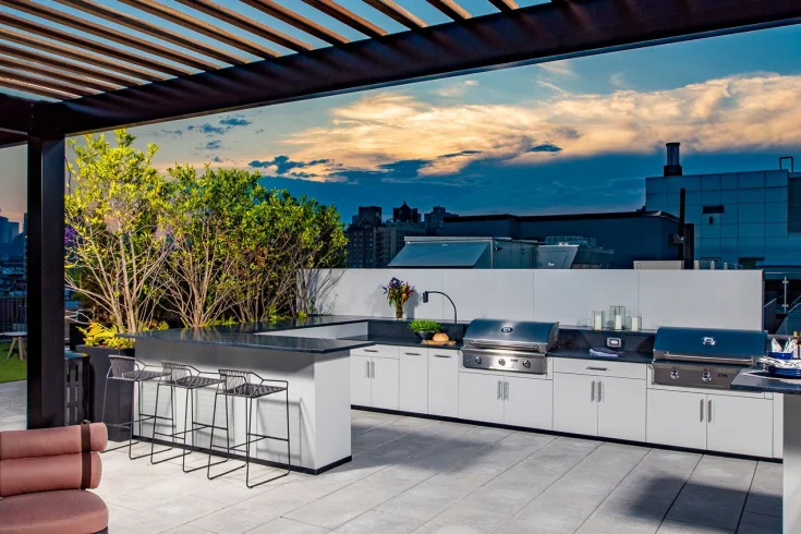 all season outdoor kitchen