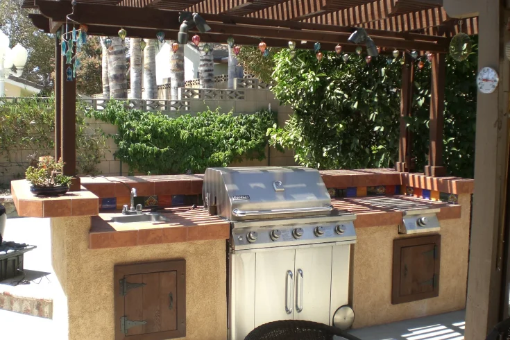backyard BBQ kitchen ideas