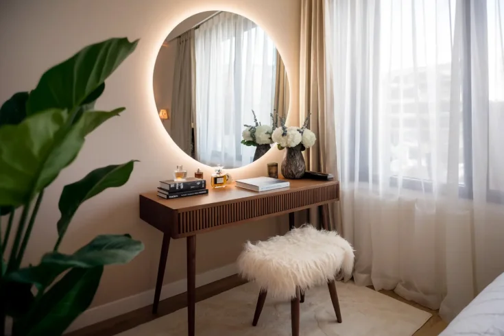 Bedroom mirror and vanity