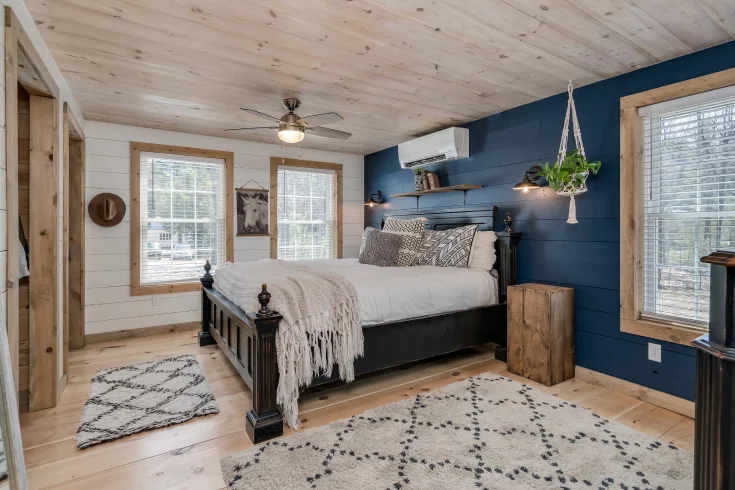 farmhouse bedroom design
