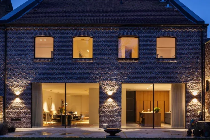 outdoor decorative lighting