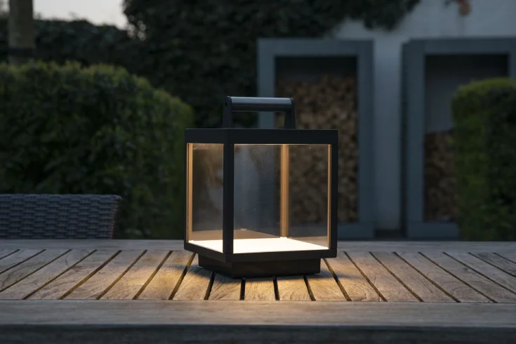 smart potable lamps outdoors