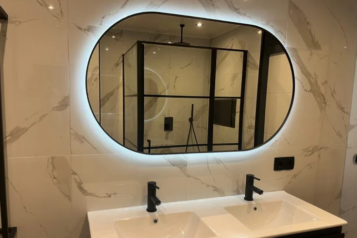 round bathroom mirror ideas
