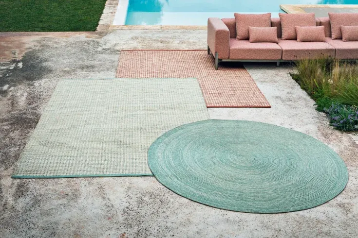 round rugs for outdoors