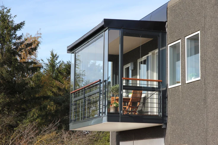 sunroom in balcony